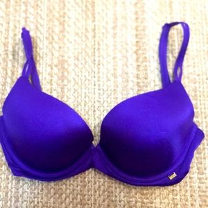 Victoria’s Secret very sexy bra